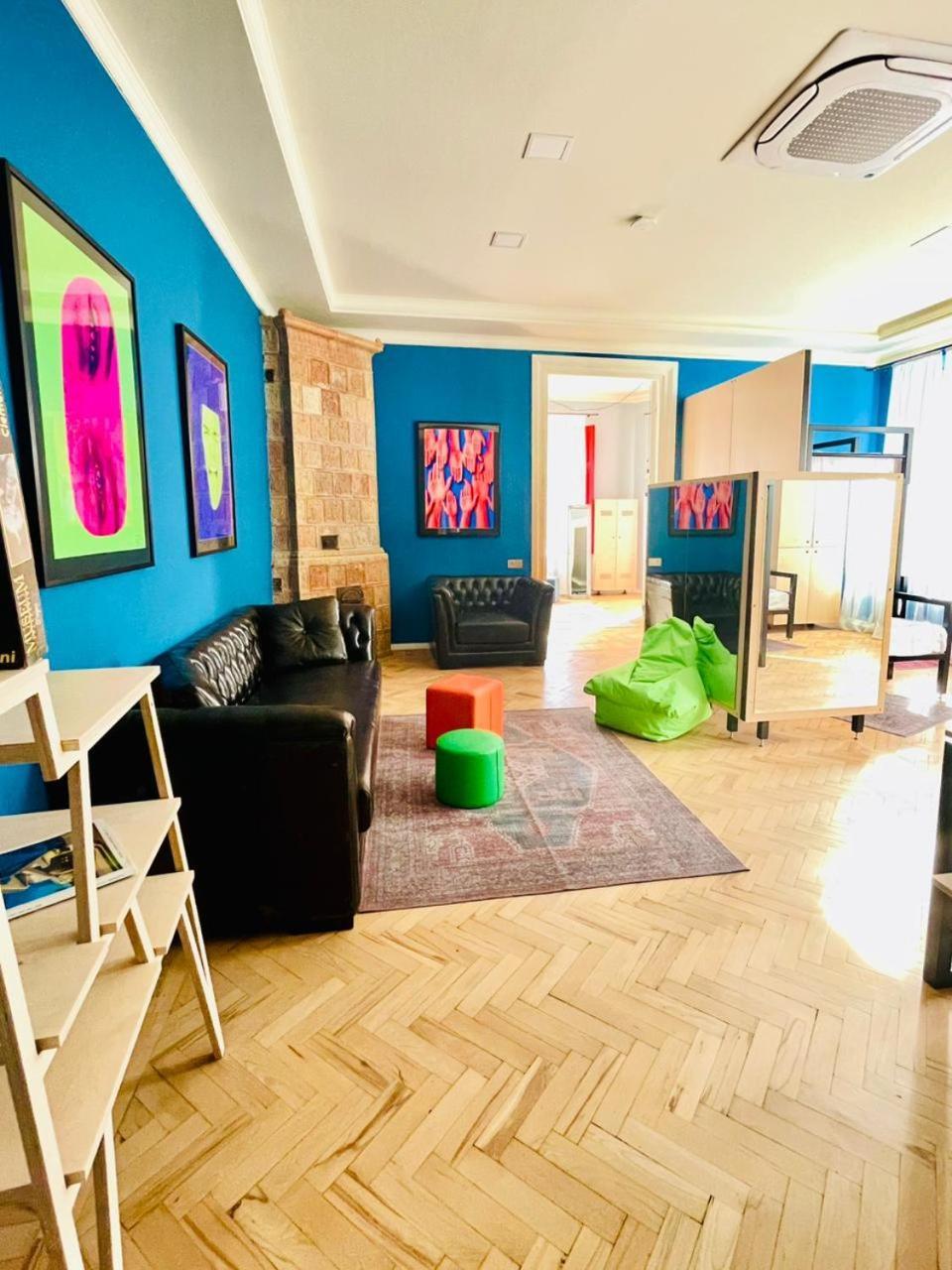 Communa Good Vibes Tbilissi Extérieur photo